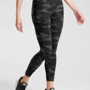 Athleta XS Gray Camo 7/8 Tights NWT